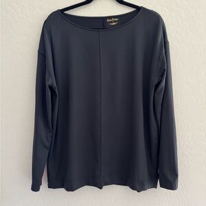 NWOT Lilly Pulitzer Women's Black Long Sleeve Top